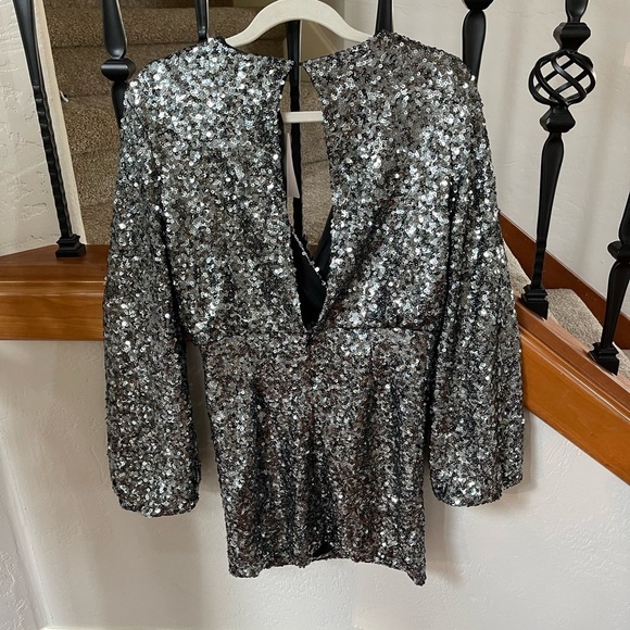 O.P.T. Sequin V-Neck Long Sleeve Rumi Mini Cocktail Dress New! - Picture 11 of 14
